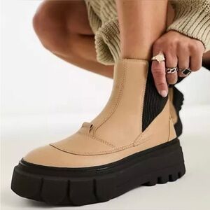 Sorel Tan and Black Platform Chelsea Ankle Boots